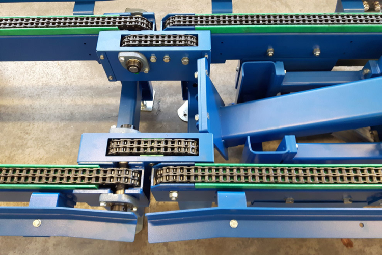 chain conveyor blue