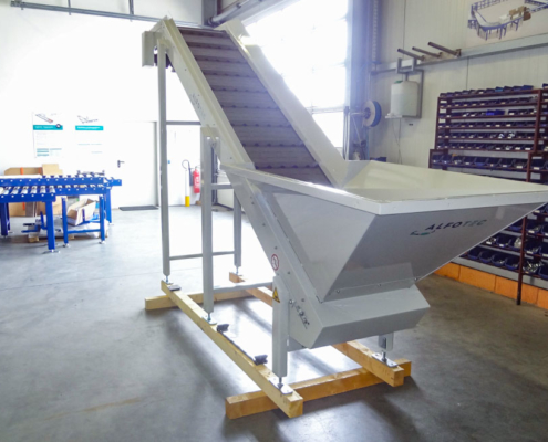 apron conveyor white sloping