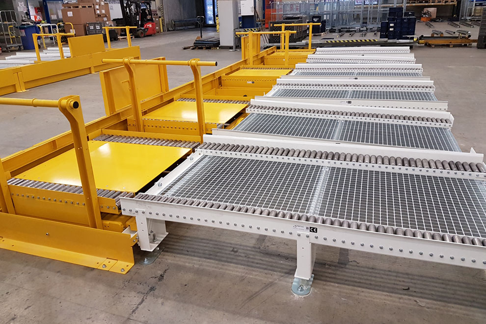 Roller conveyor