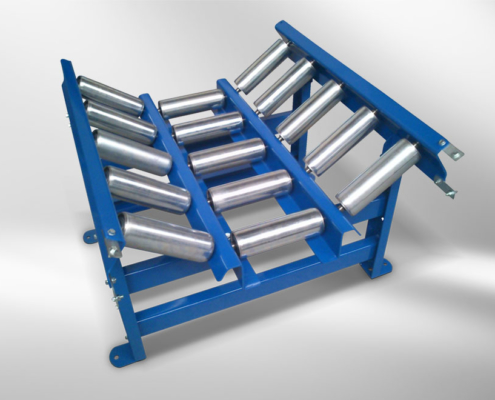 Roller conveyor inclined