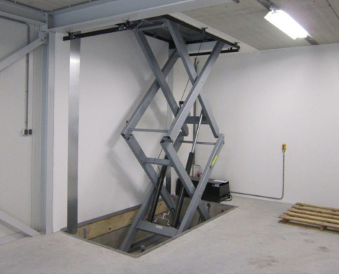 multiple scissors lift extended