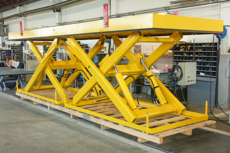 tandem scissors lift table yellow