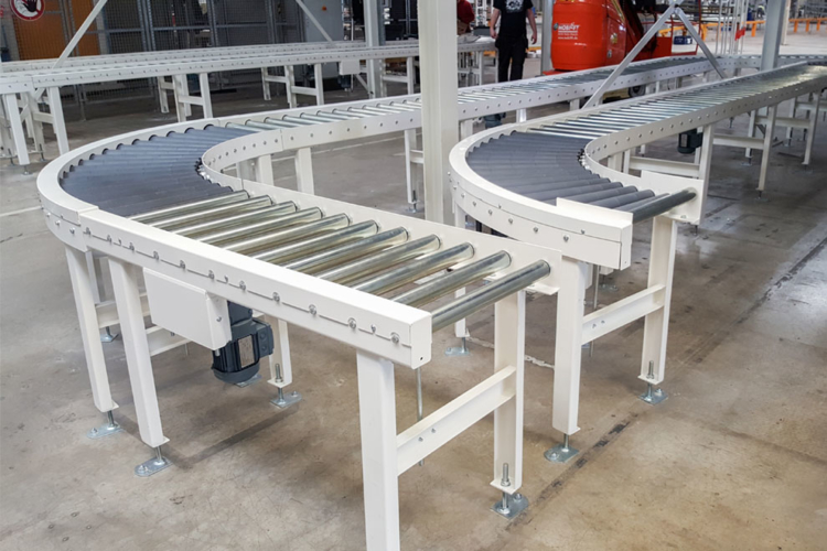 Roller conveyor curve