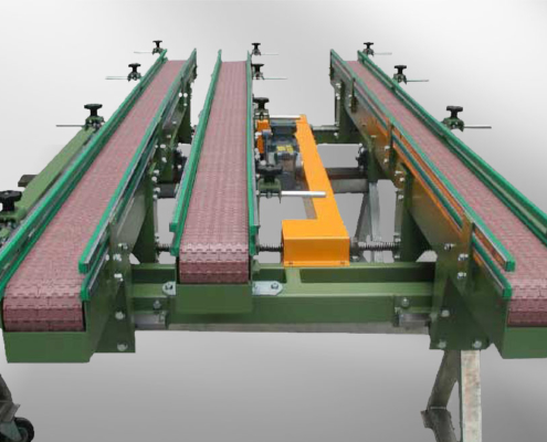 apron conveyor with three conveyor belts