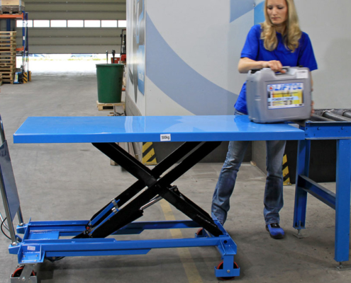 blue lift table transports goods