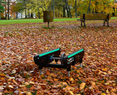 förderanlage in herbstlaub